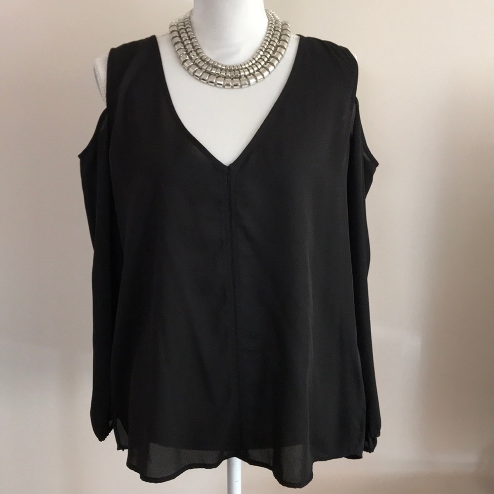 Cold shoulder top
